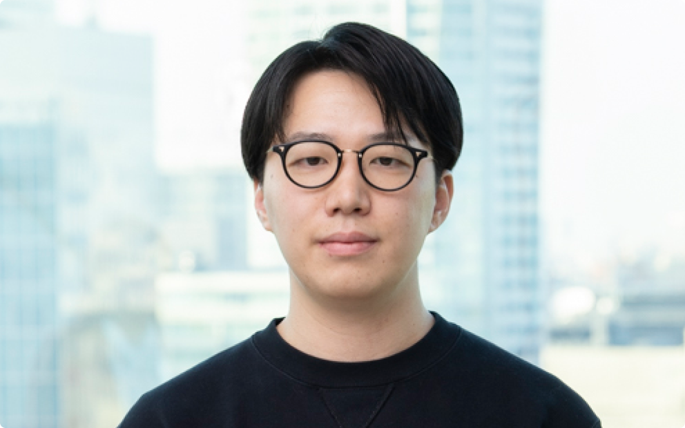 村岡功規氏のポートレート写真